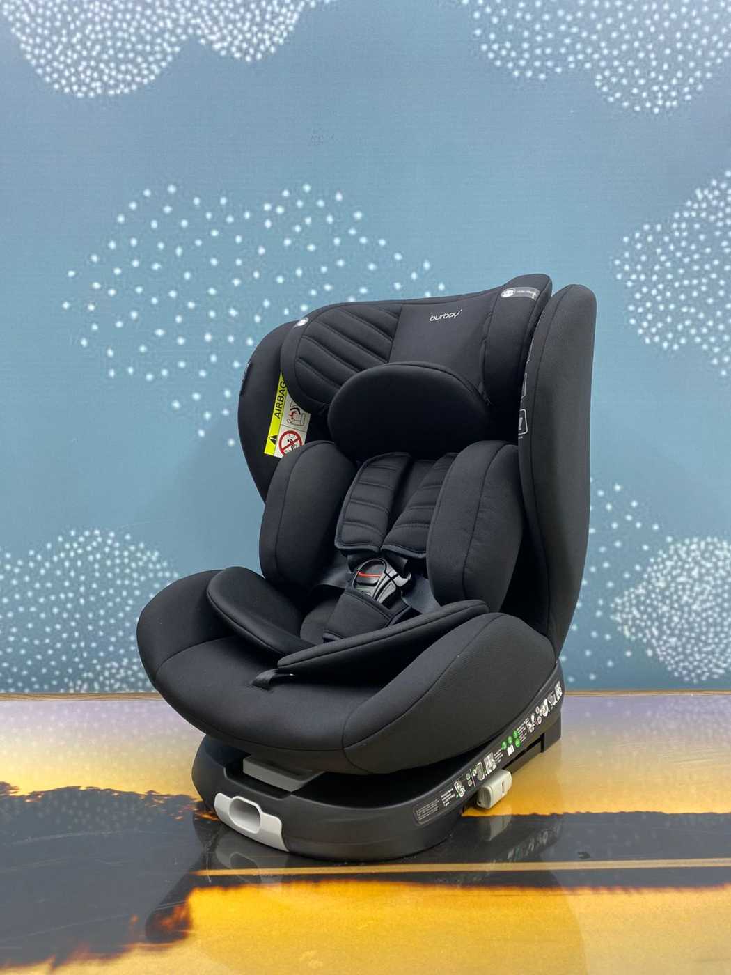 Avtokreslo T9 — Qara